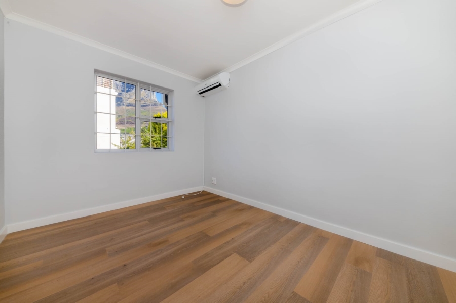 2 Bedroom Property for Sale in Gardens Western Cape
